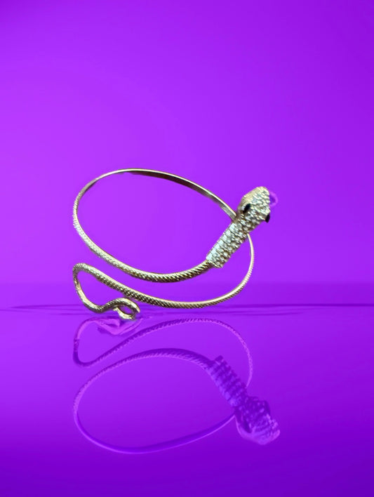 #A1082   - Upper Arm Unique Twist